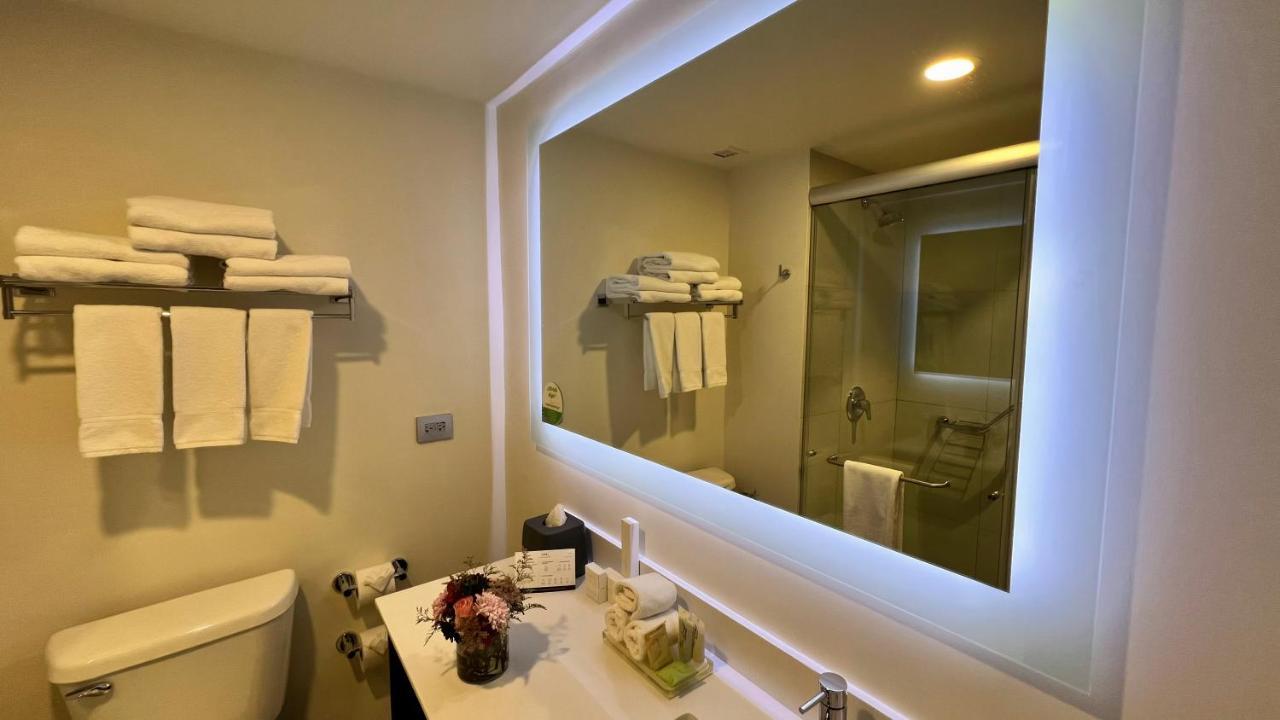 Hotel By Ihg